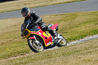 cadwell-park;cadwell-park-photographs;cadwell-trackday-photographs;enduro-digital-images;event-digital-images;eventdigitalimages;peter-wileman-photography;racing-digital-images;trackday-digital-images;trackday-photos